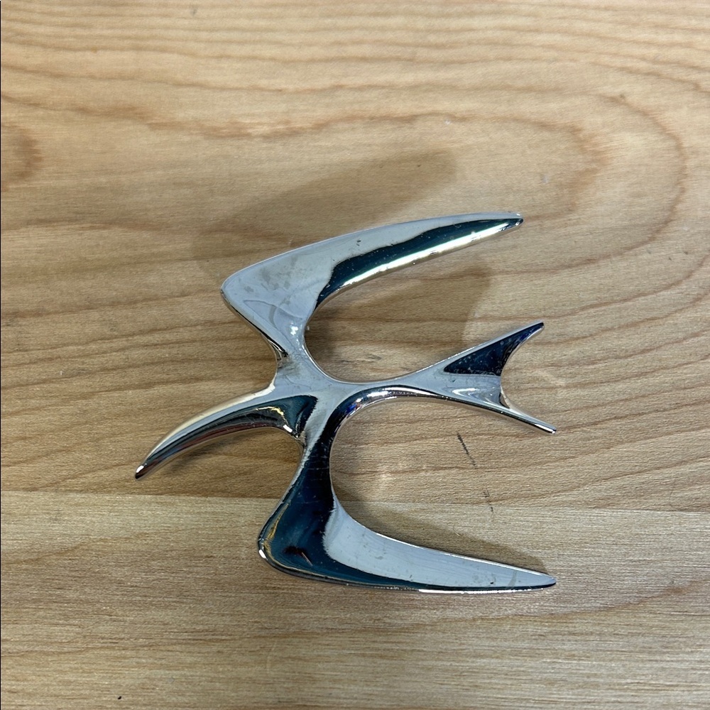 Vintage Sarah Coventry 1967 "Mr. Seagull" Silver Tone Brooch